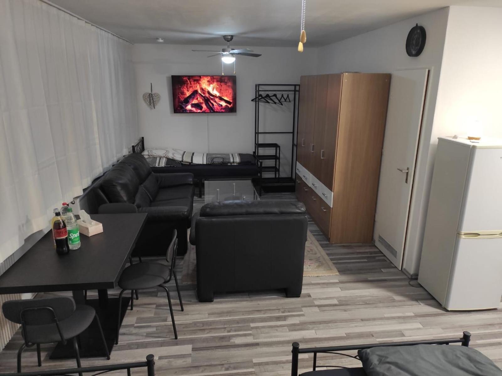 Ferienwohnung Im Zentrum Von Oberhausen Inklusive Wlan Bagian luar foto