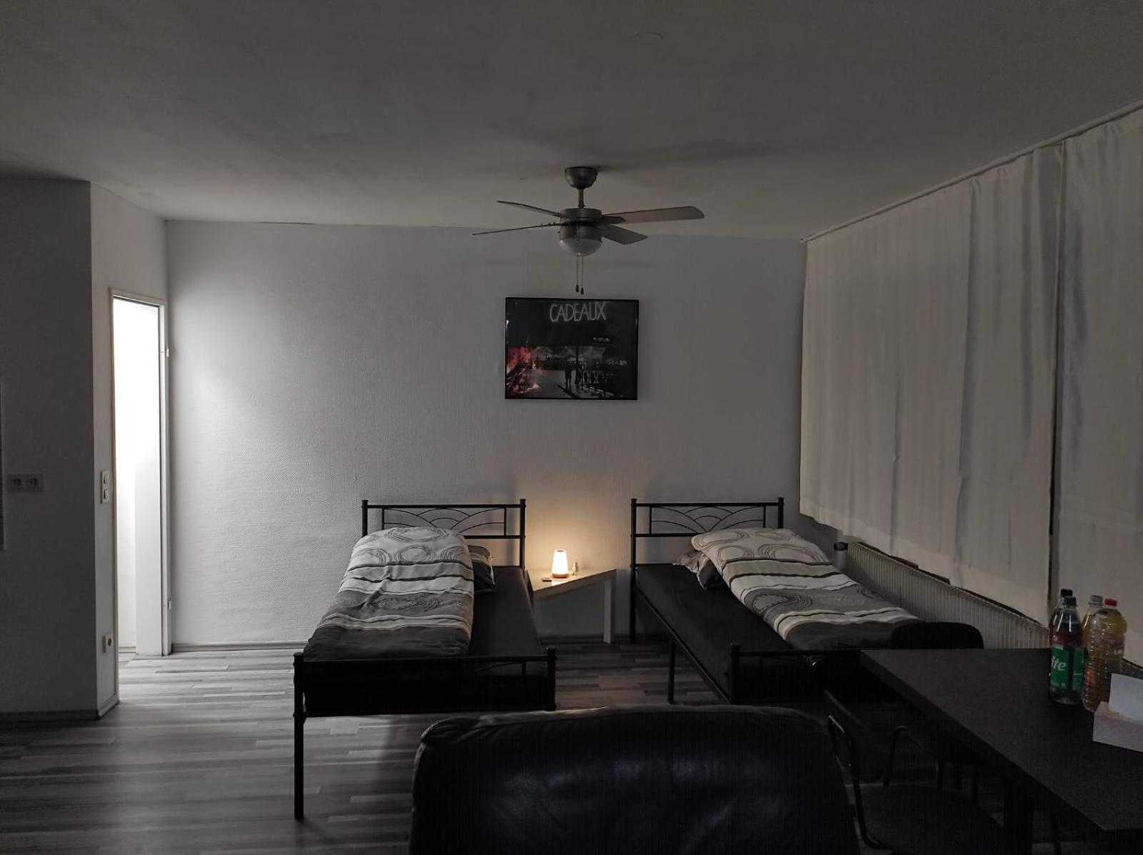 Ferienwohnung Im Zentrum Von Oberhausen Inklusive Wlan Bagian luar foto