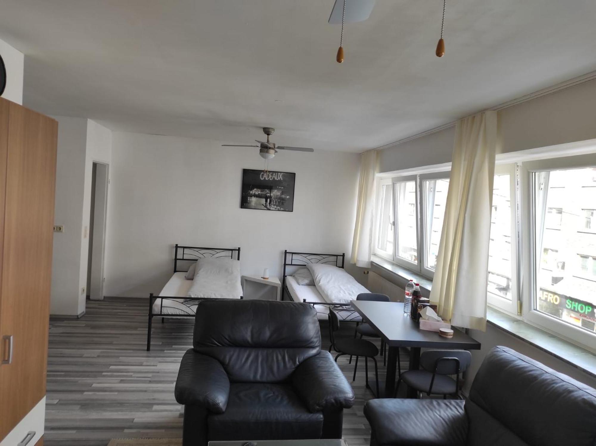 Ferienwohnung Im Zentrum Von Oberhausen Inklusive Wlan Bagian luar foto