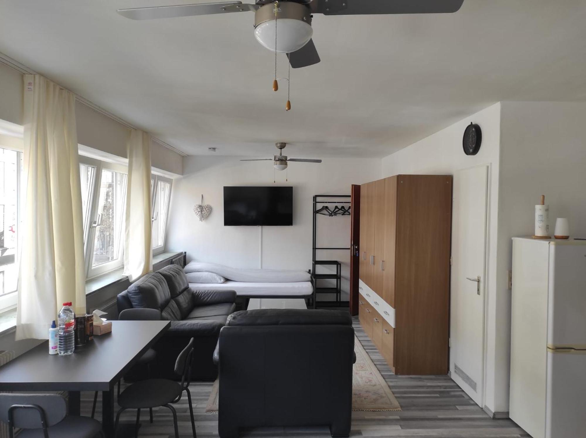Ferienwohnung Im Zentrum Von Oberhausen Inklusive Wlan Bagian luar foto